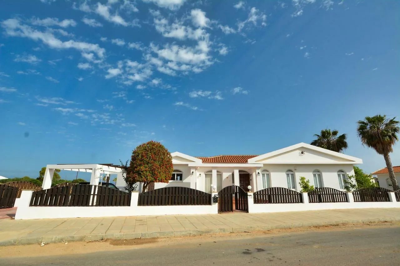 Villa Mia Ajía Nápa 0*,